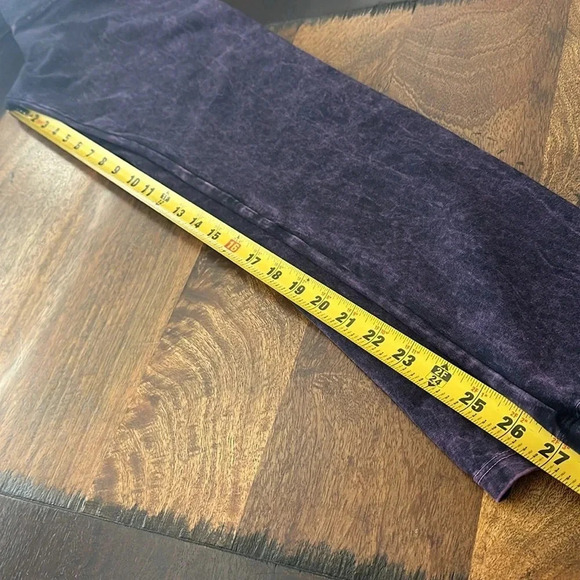 Purple washed out look leggings size small - Picture 5 of 7